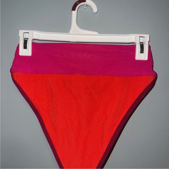 Beach Riot bikini set - Picture 5 of 5